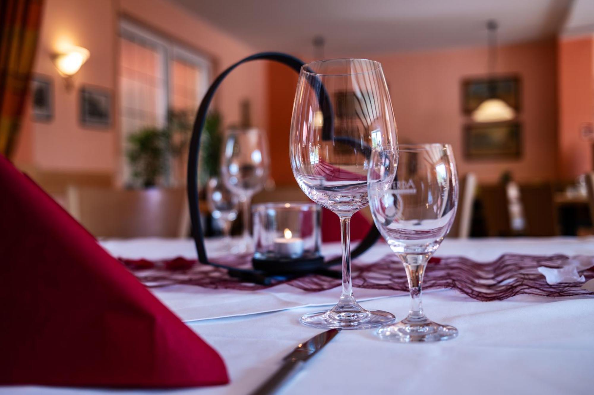 Restaurant & Hotel Storchenklause Storkow  Dış mekan fotoğraf